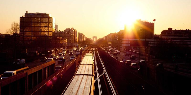 全球采购成本革命：三大战略优化海关清关与供应商管理，重塑供应链竞争力